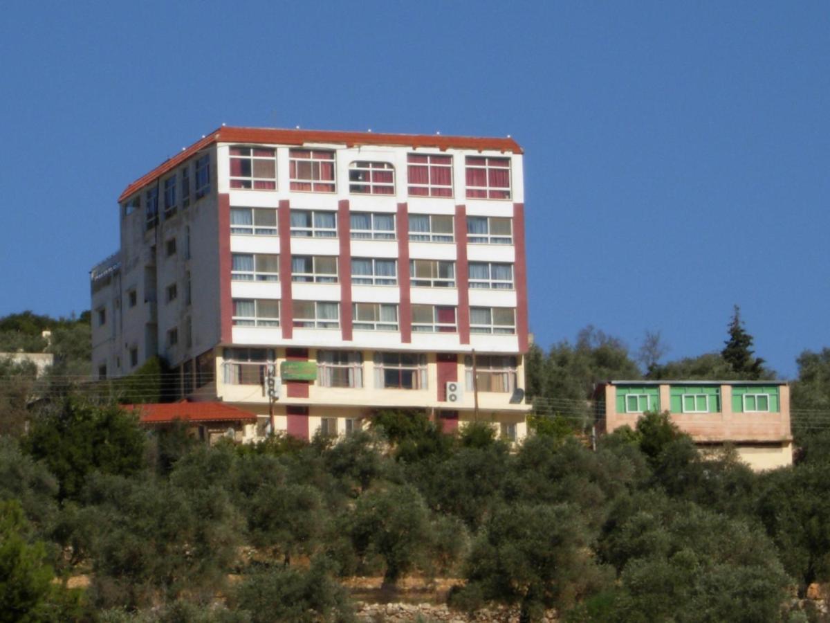 Ajloun Hotel ภายนอก รูปภาพ