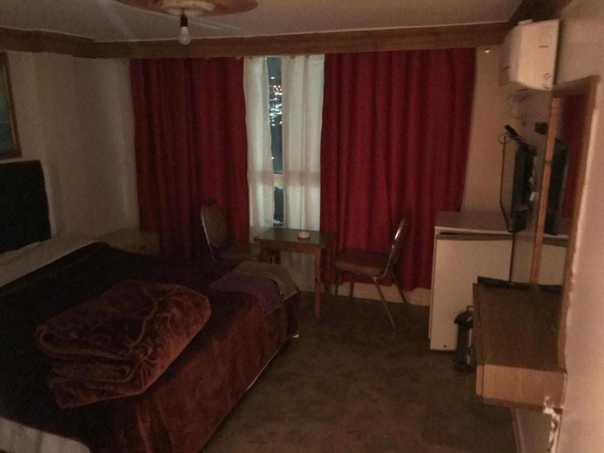 Ajloun Hotel ภายนอก รูปภาพ